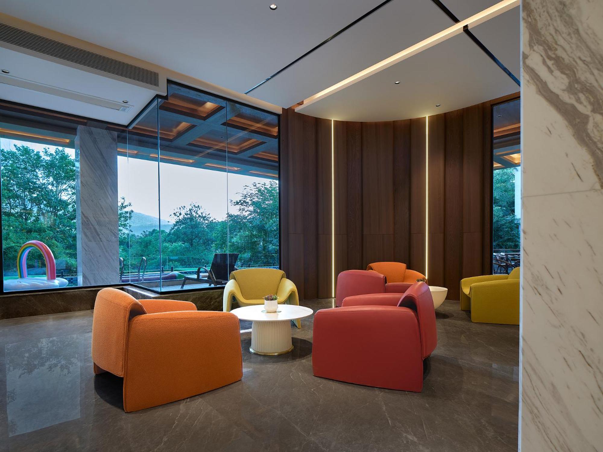 Zhangjiajie Utopia Hotel--Free One Way Pick Up Service Over 2 Nights Exterior photo