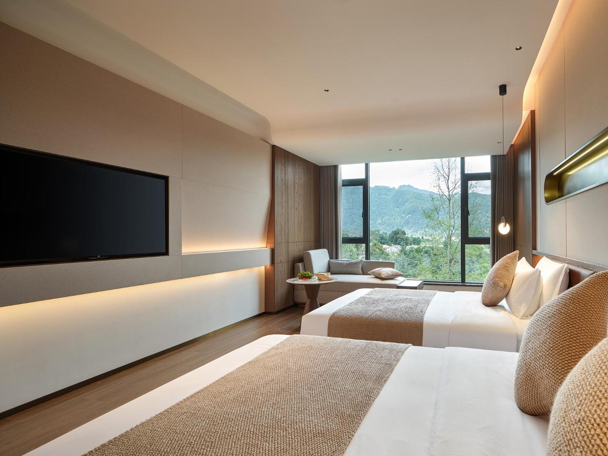 Zhangjiajie Utopia Hotel--Free One Way Pick Up Service Over 2 Nights Exterior photo